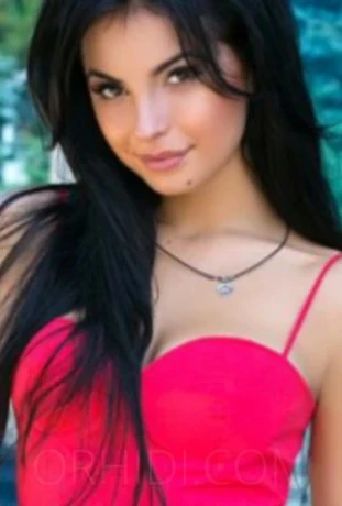 Sandra Real — 2 / 5