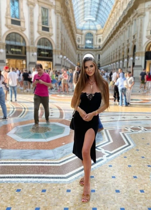 Berta, Escort, Lyon