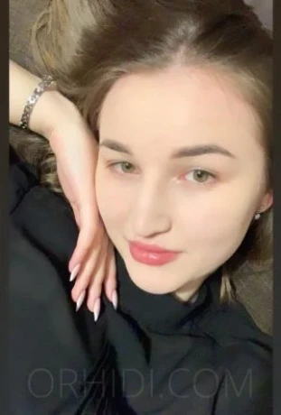 Alina — 2 / 8