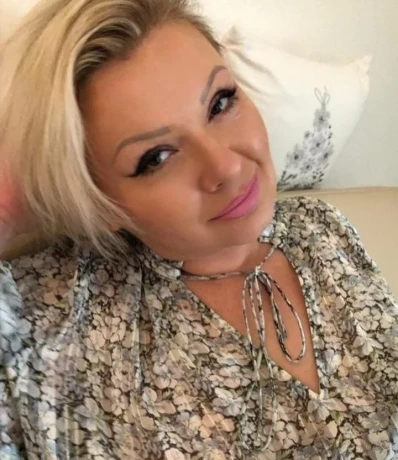 Ag Escort Anal Deepthroat Zungenanal Kein Chauffeur Fahre Selber — 2 / 4