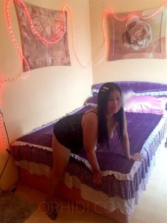 SAMUI  & FREUNDIN — 2 / 3