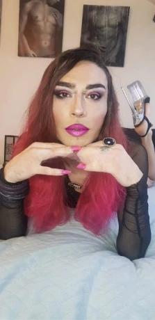 Cara Vuitton — 3 / 5