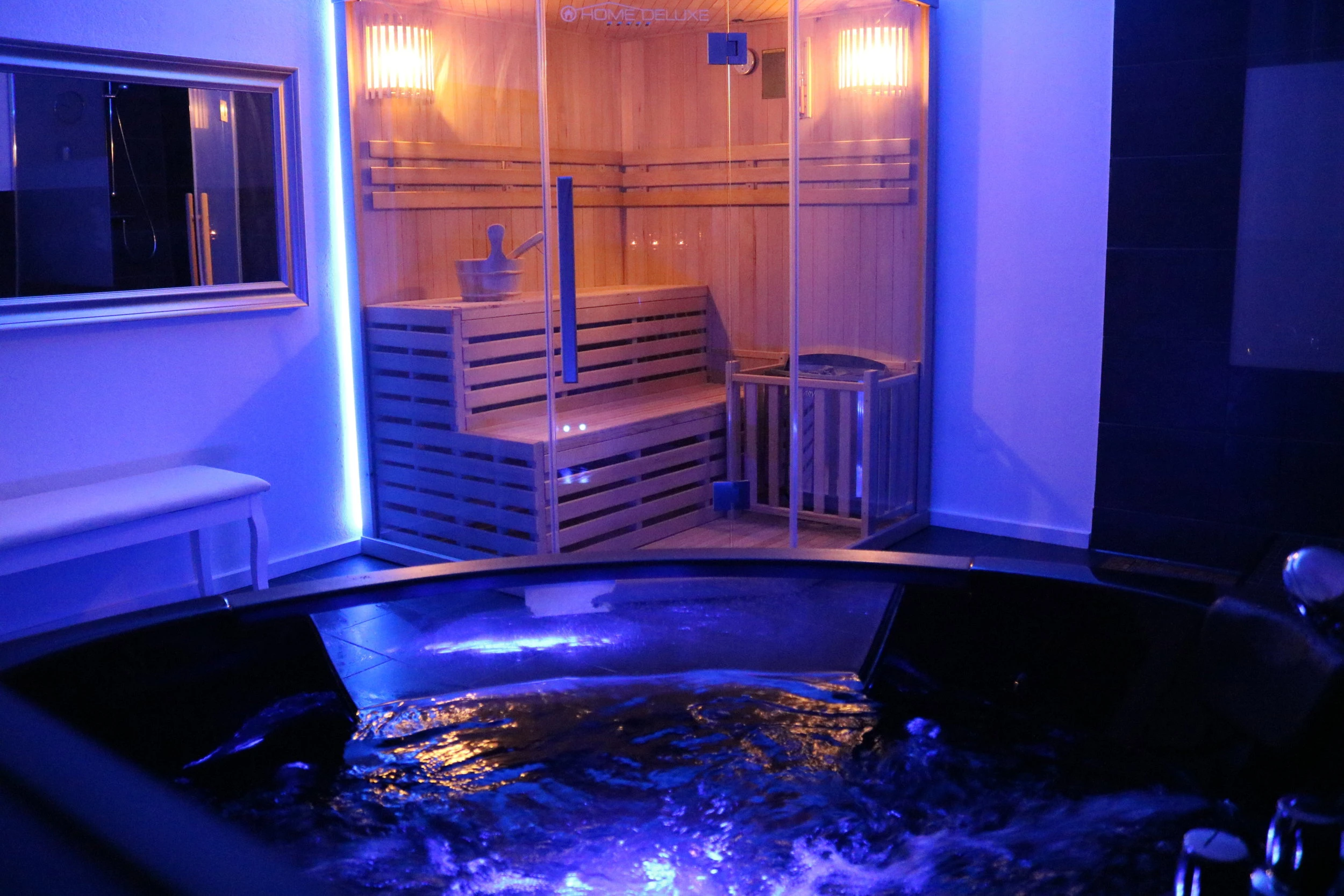 Opium Massage — 2 / 8