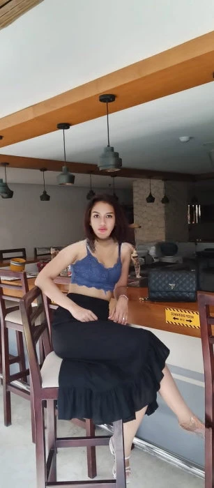 Yessy, Escort, Semarang