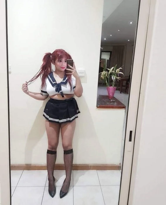 Mimi, Escort, Manama
