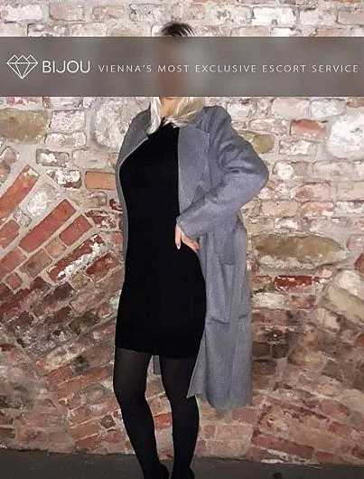 Giulia — 4 / 5