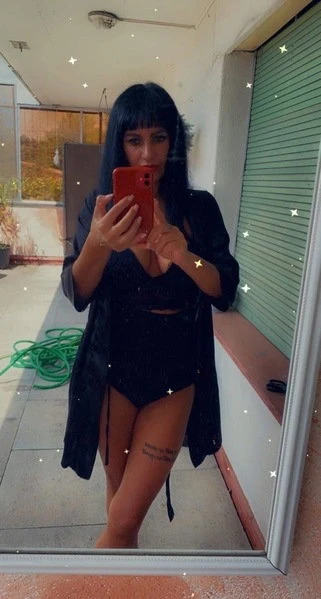 Oriana4, Escort, Stuttgart