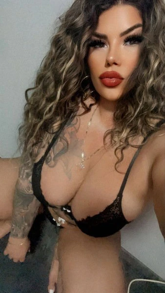 Latifa — 6 / 24