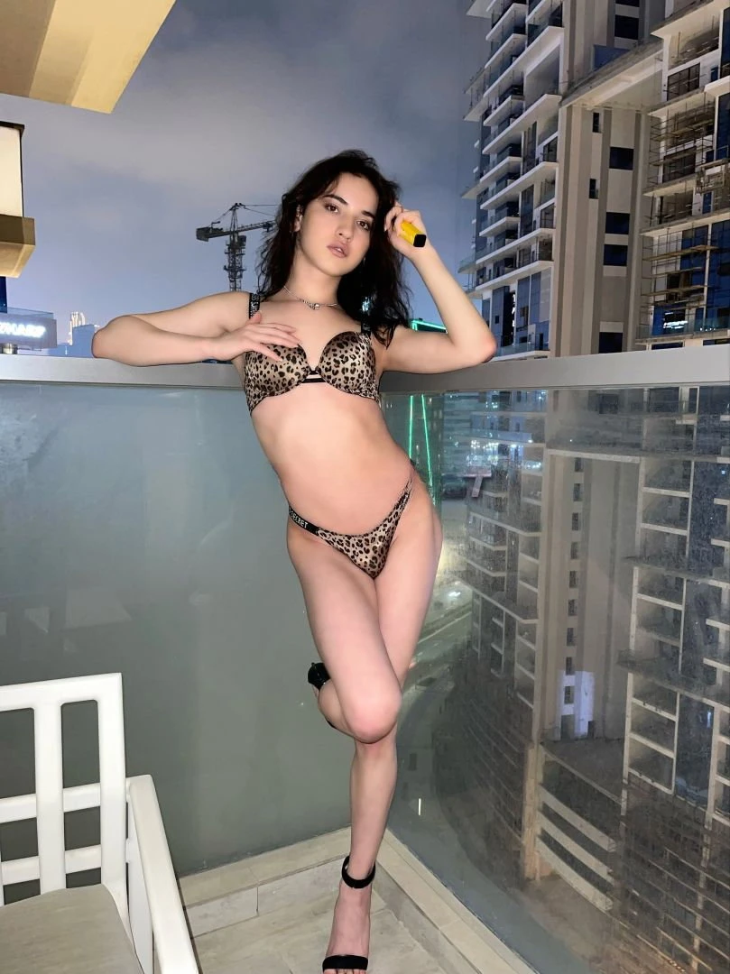 Lussy, Escort, Dubai