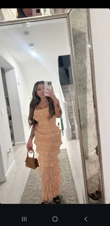 Elisa brooks — 2 / 4