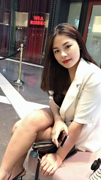 Cherry, Escort, Dubai