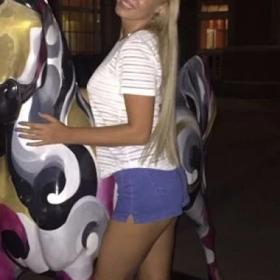 Sandi, Escort, Istanbul