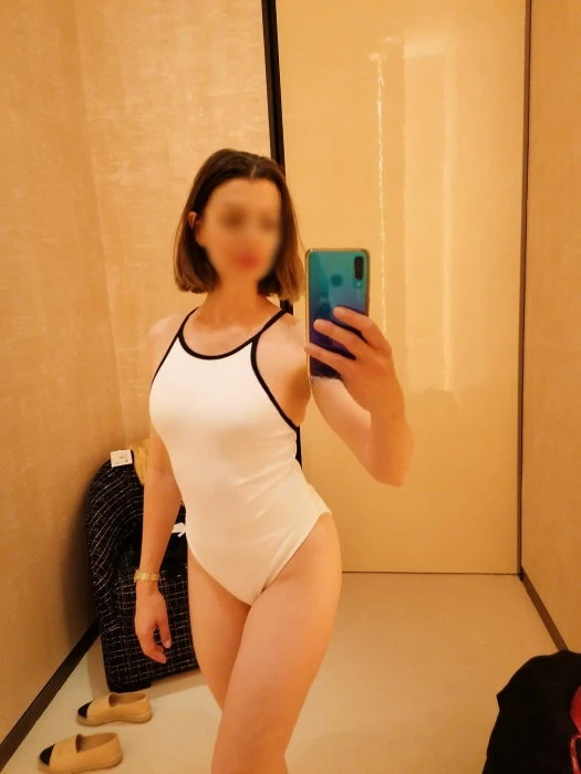 Carla Tantra Massage — 8 / 12