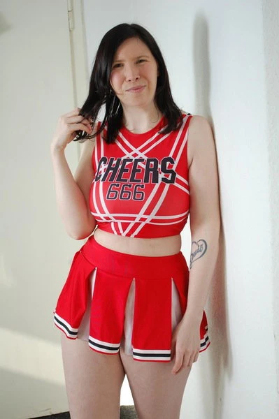 Kati, Escort, Essen
