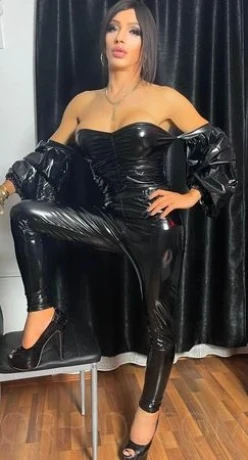 TS Karla aus Italien — 12 / 14