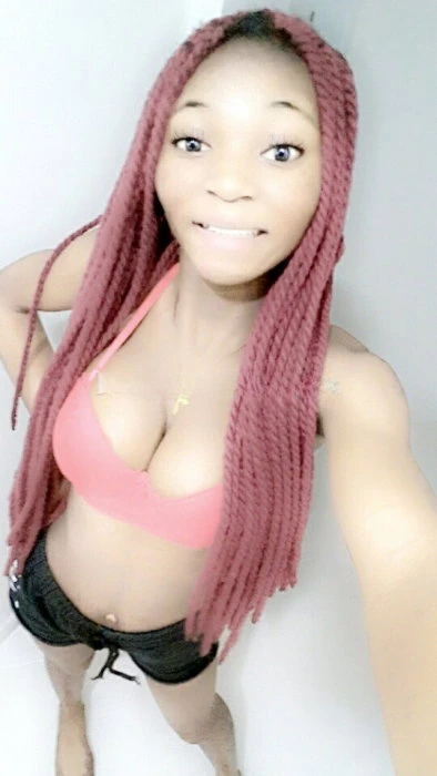 Favour Smith, Escort, Izmir