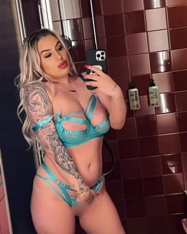 Geile Erika Hubsch — 1 / 6