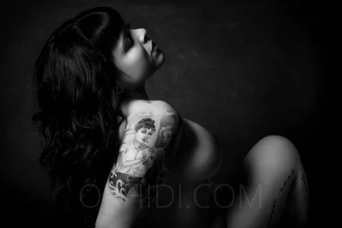 Tantra Nele — 2 / 4