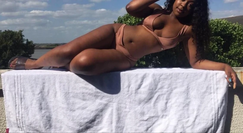 EbonyFreakAmia — 8 / 9