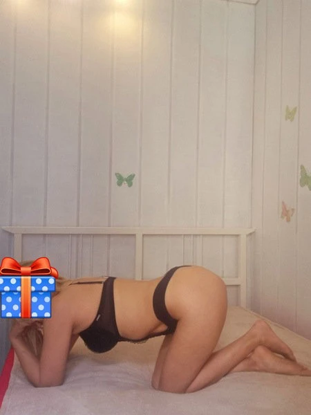 Anna — 2 / 12
