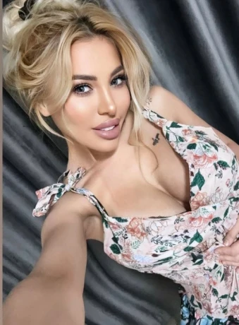 Kristina — 10 / 12