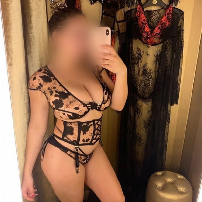 Kathie, Escort, Namur
