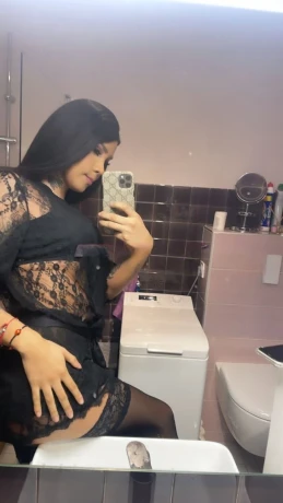 Andrea Hot — 6 / 11