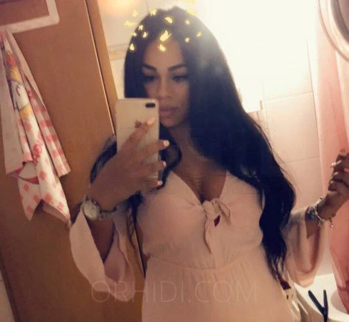 Joleena — 2 / 6