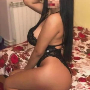 Maya, Escort, Annecy
