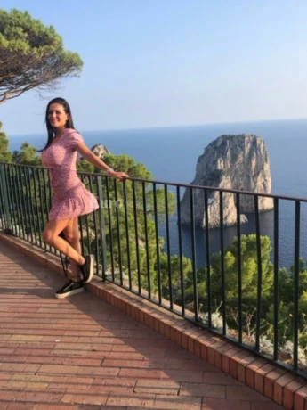 Karen Cristal — 8 / 9