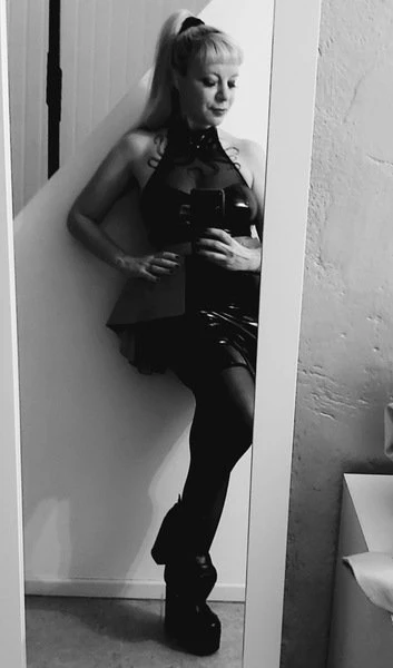 Bizarrlady Annabel Schöngott — 8 / 9
