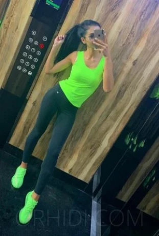 Vip escort Ramona — 1 / 3