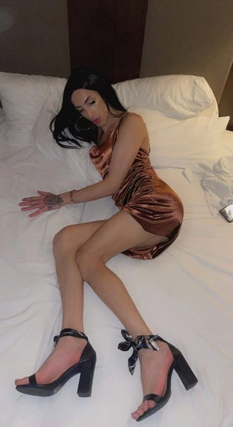 Samira- Trans Diva — 4 / 5