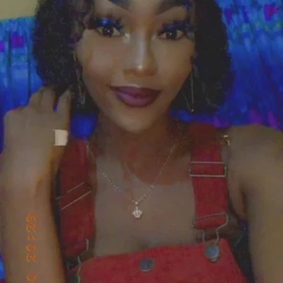 Kelly, Escort, Kingston