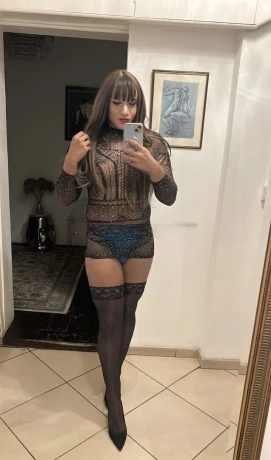 Naty monteiro — 6 / 9