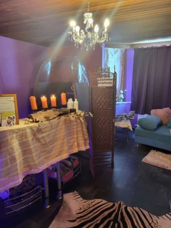 Erotik Massage Stripterasse Bei Oase — 2 / 24