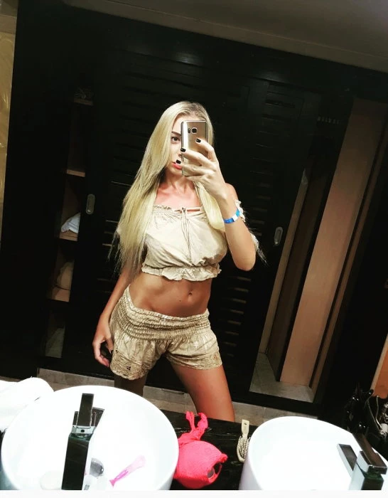 Emma, Escort, Izmir