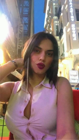 Lina Arab — 4 / 12