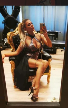 Mia Divina — 4 / 13