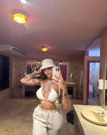 Isis Beaty Brasileira — 5 / 20