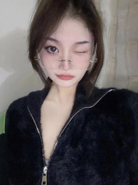 Sasa, Escort, Mengen