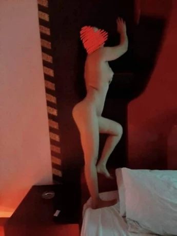 Charm Lucy — 1 / 3