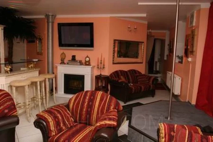 Hotcats Club — 4 / 17