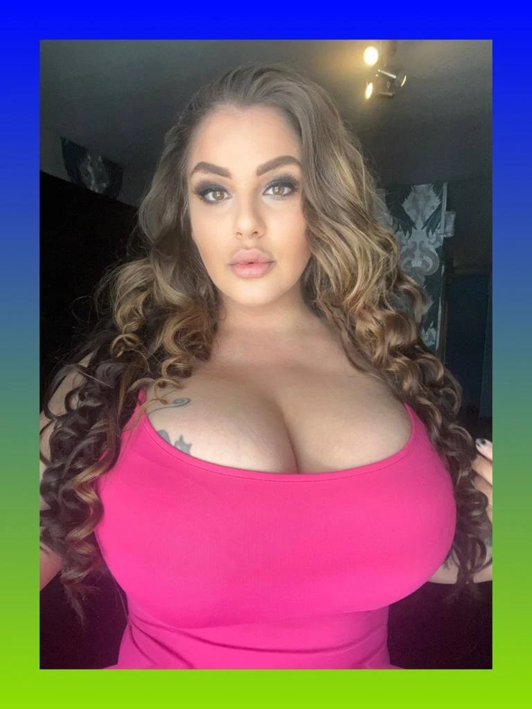 Anissa001 — 16 / 17