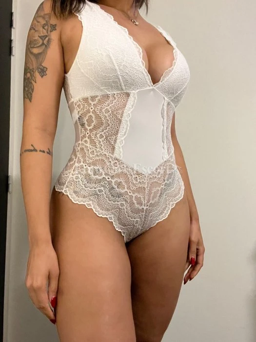 Lara — 5 / 14