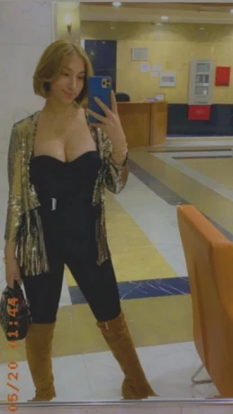 Janat Moroccan Escorts — 4 / 5