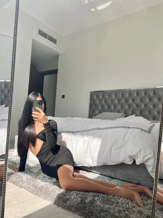 Kimmy — 2 / 12