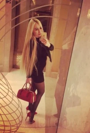 Natali Hot — 2 / 4