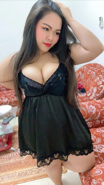 Dada, Escort, Muscat