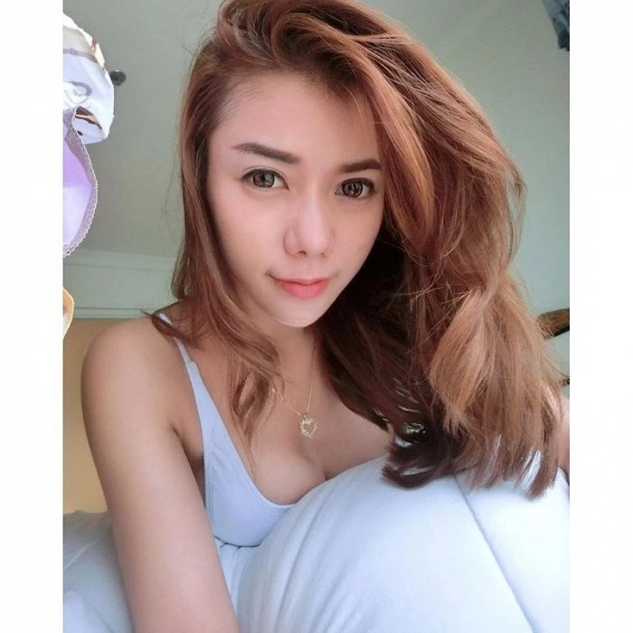 Nina — 2 / 3